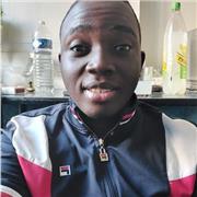 Étudiant natif d'anglais diplômé d'un Baccalauréat Littéraire et d'un Bachelor en Ressources Humaines issue d'un cycle anglo-saxon souhaiterais améliorer le niveau d'anglais de toute personne confondues